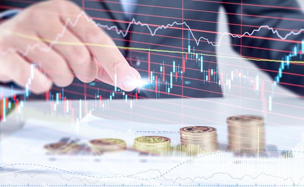 “秋冻”“贴秋膘”有讲究！专家回应秋季养生热门话题